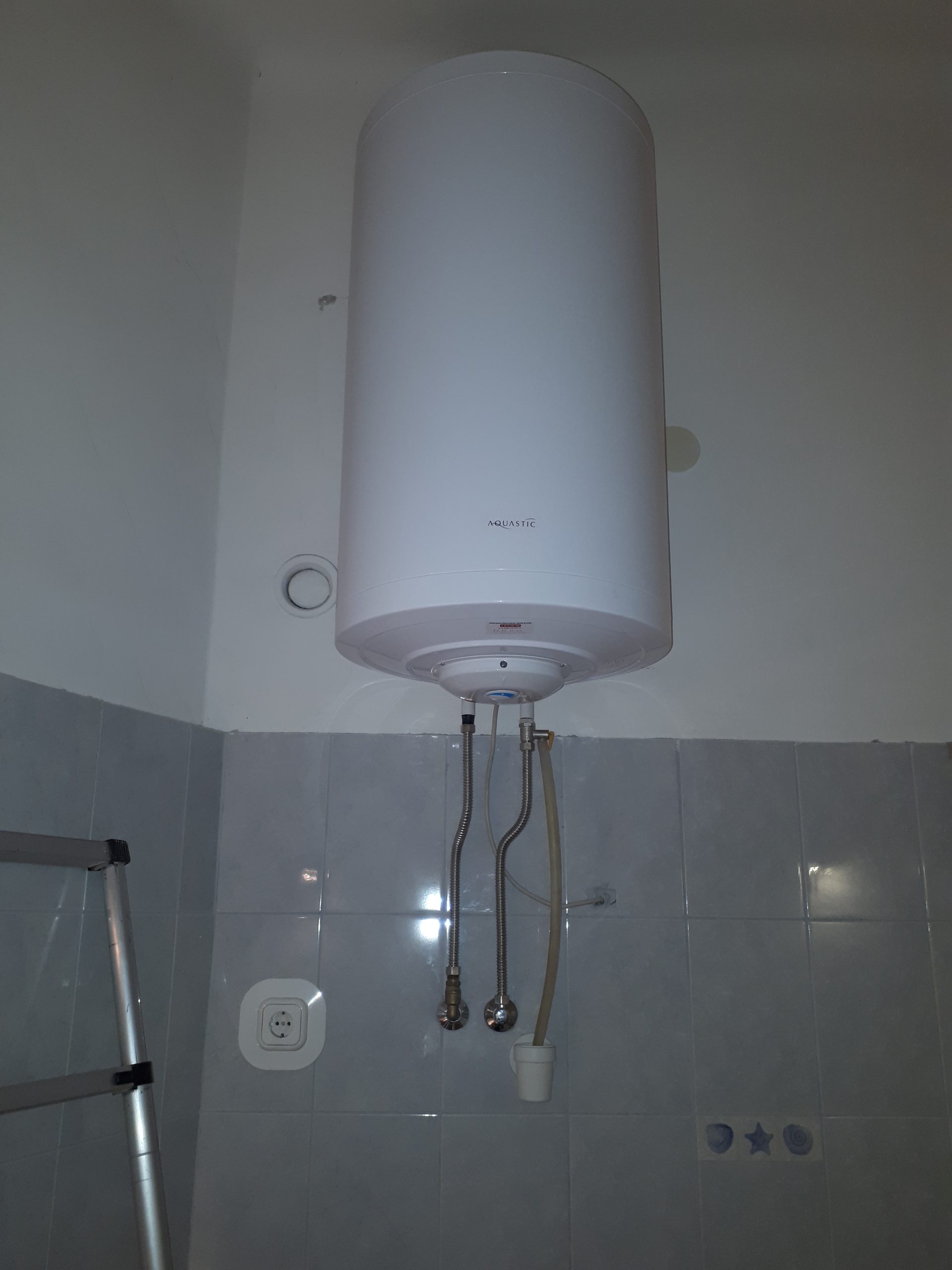 120 literes villanybojler felszerelése IX.-kerület